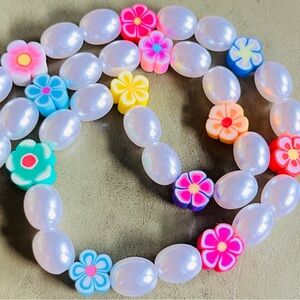Pearl and Flower Bead Necklace